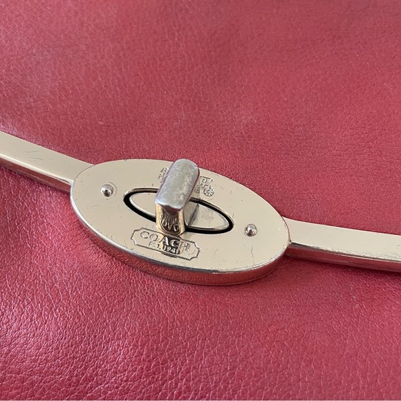 Coach Madison Chain Crossbody Bag in Scarlet Red - Picture 2 of 12